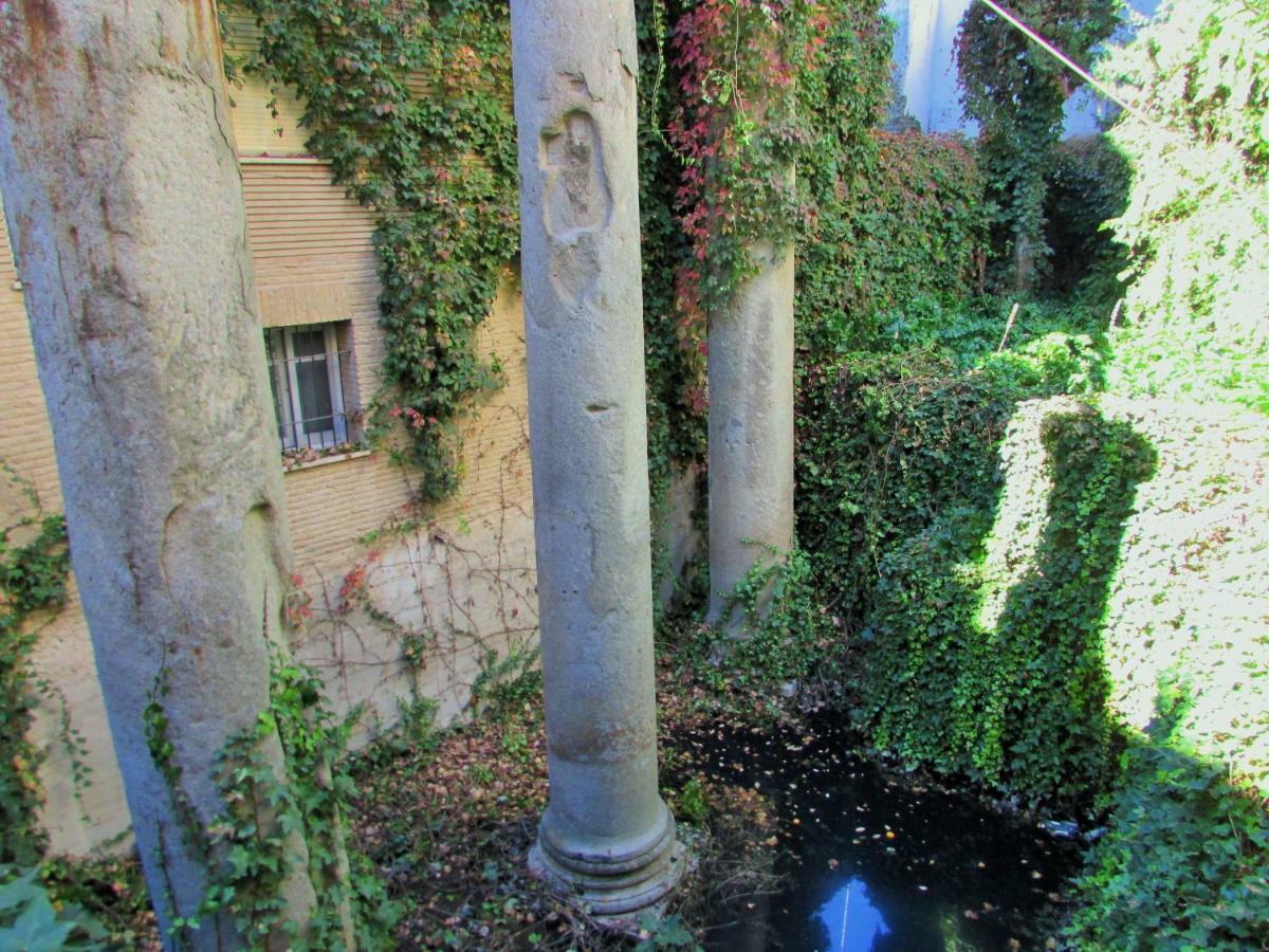 Las Columnas De Julia Sevilla Exteriér fotografie
