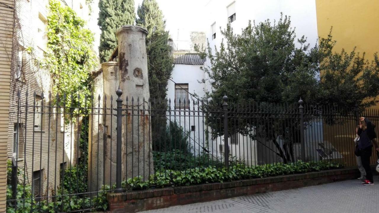 Las Columnas De Julia Sevilla Exteriér fotografie
