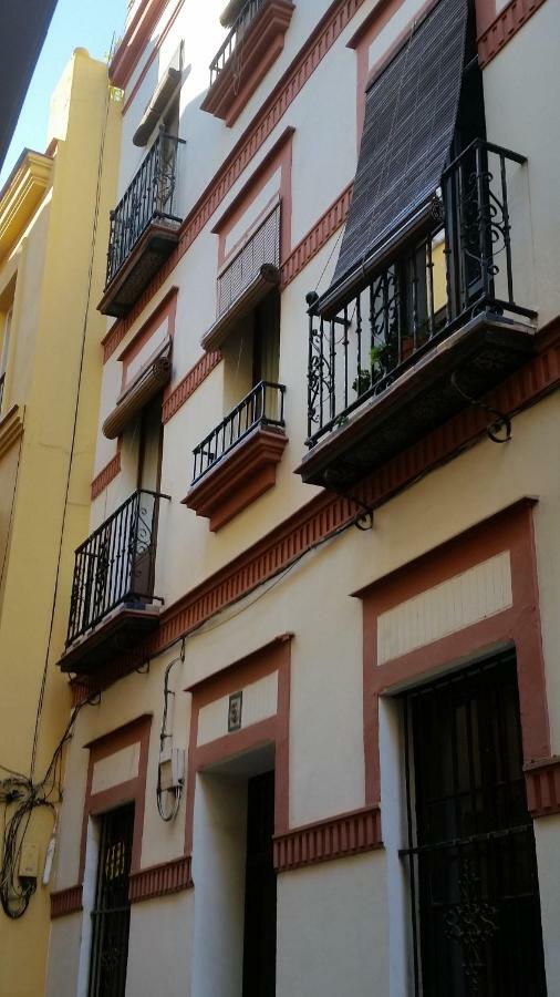 Las Columnas De Julia Sevilla Exteriér fotografie
